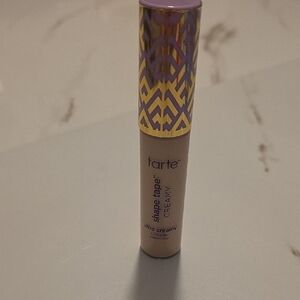 NWOB Tarte Shape Tape Creamy Concealer - 208 Light